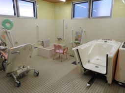 清潔な浴室設備