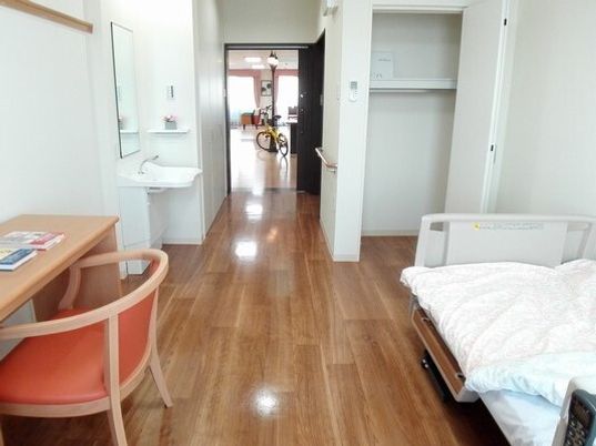 居室の明るい一角