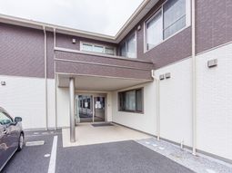 施設の正面玄関  