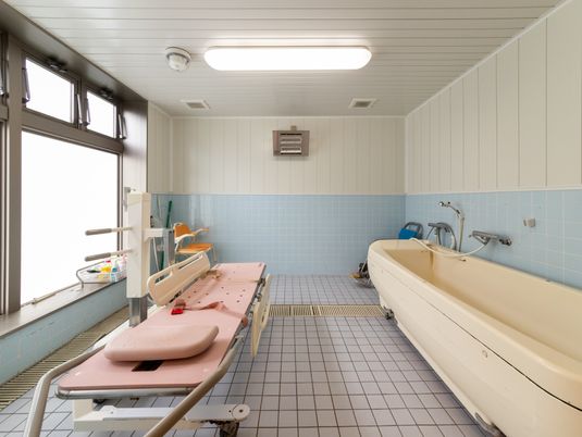 浴室の介助設備  