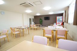 明るいダイニングルーム