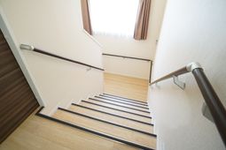 階段と手すり