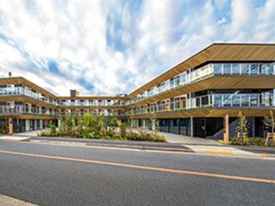 施設外観の建物  