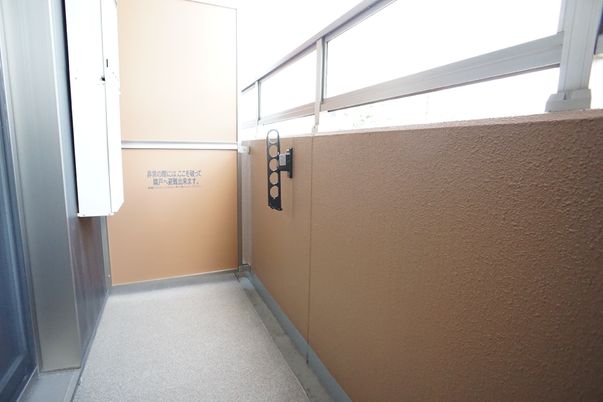 廊下の明るい角部分