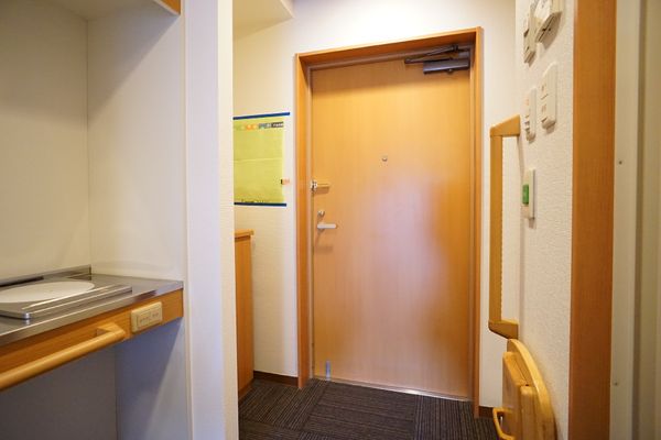 快適な居室の玄関