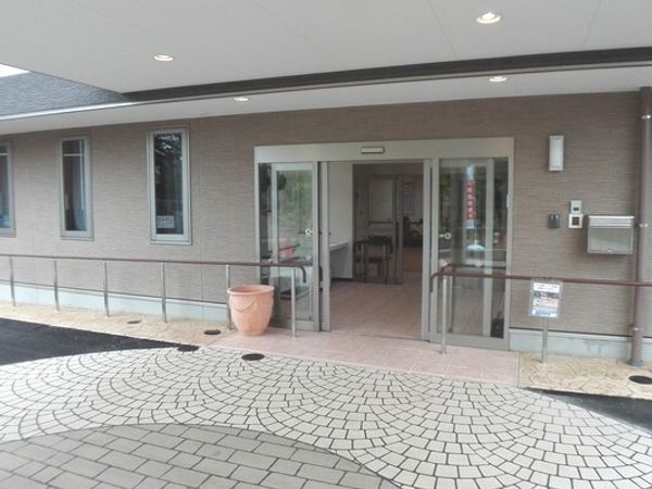 エントランスの外観