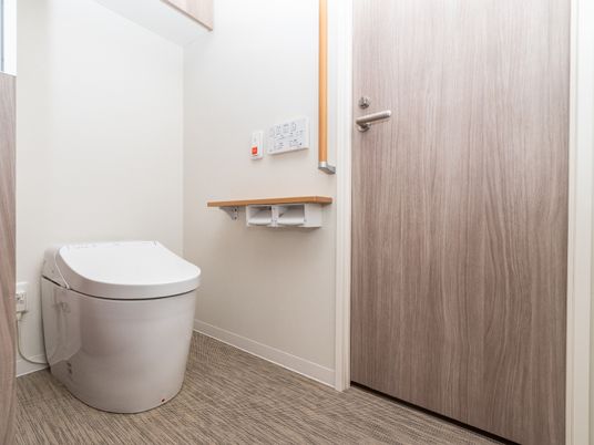 清潔な洋室トイレ