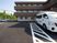 施設外観と駐車場