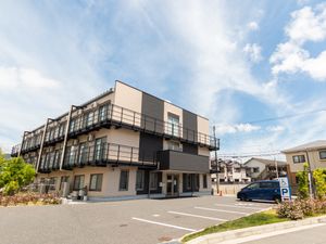 現代的な建物の外観