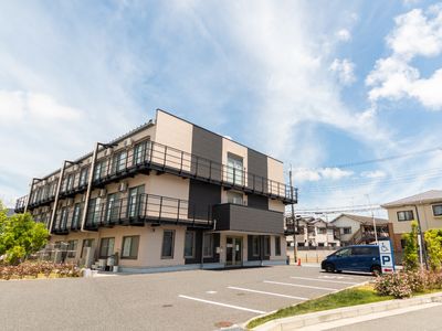 現代的な建物の外観