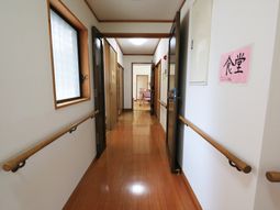 清潔感ある廊下
