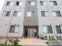 建物の外観前面