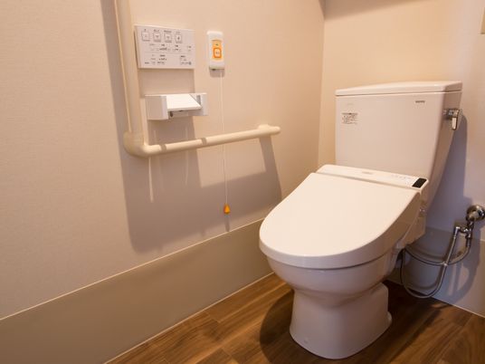 手すり付トイレ設備