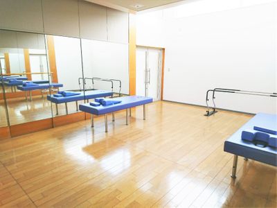 機能訓練室の広々空間