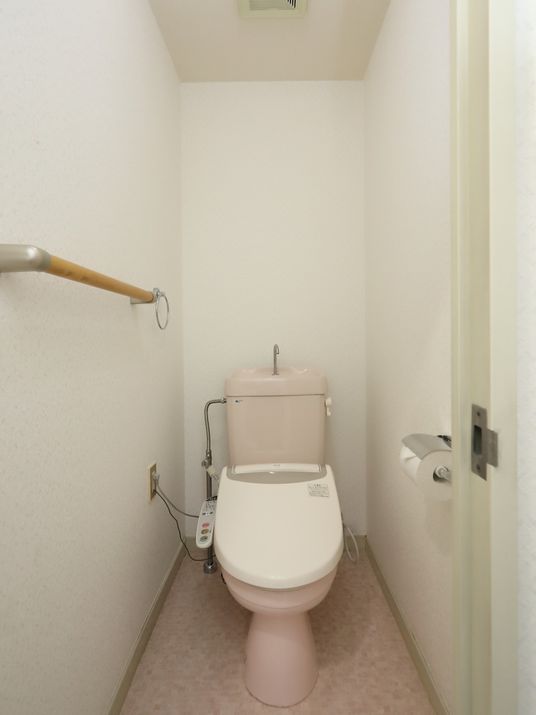手すり付きトイレスペース