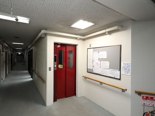 廊下の見通し良好