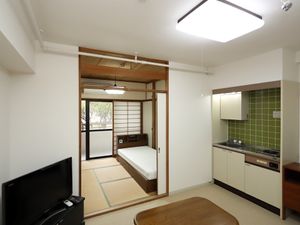和室とキッチンの空間