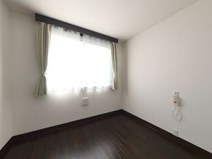 明るい空間の居室  