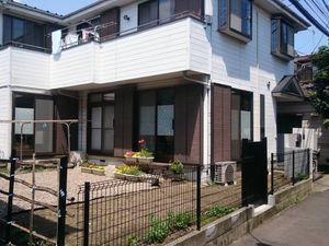 庭付きの住宅外観
