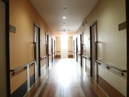 廊下の清潔なイメージ