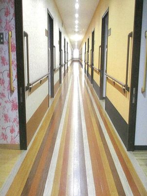 清潔感のある廊下