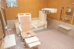 清潔感ある浴室設備