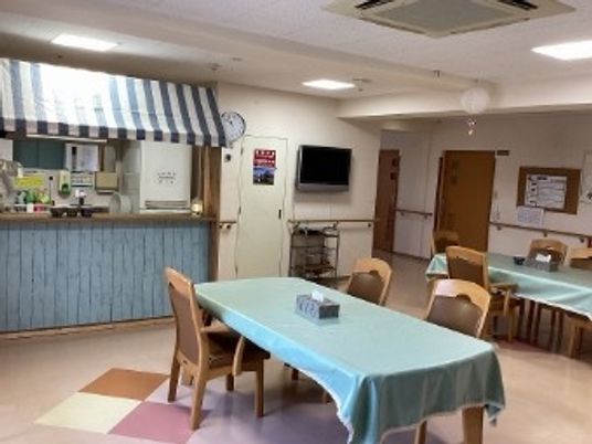 明るい食堂  