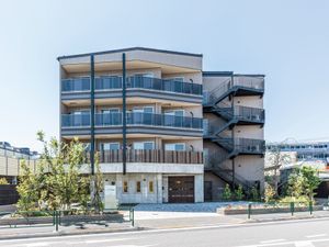 多階層のモダンな外観