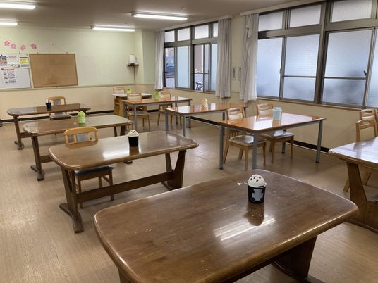 明るく整った室内