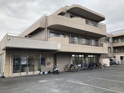 駐車場がある外観