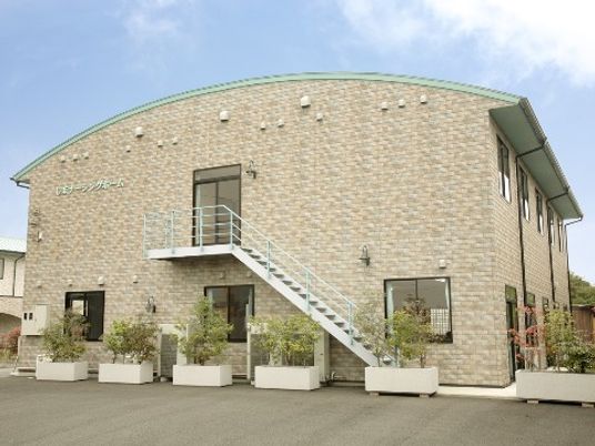 丸みを帯びたユニークな建物