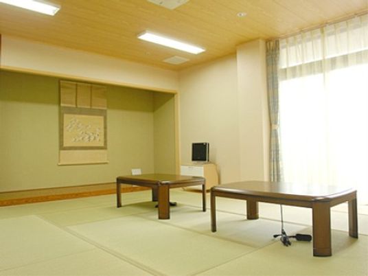 和室の静かな居室