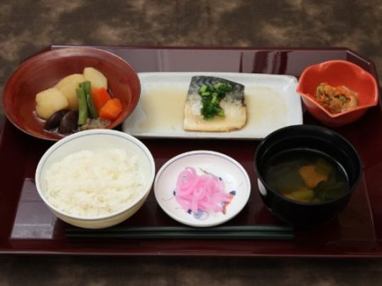 栄養バランスの取れた食事