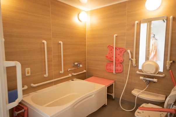 バリアフリー浴室設備