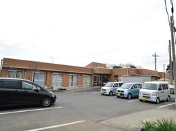 一階建ての建物外観