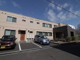 外観が広々とした建物