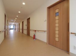 廊下と部屋の入り口