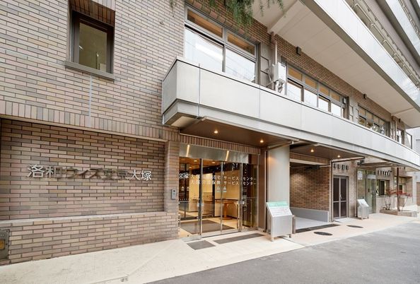 おしゃれな建物の外観