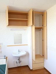 収納と洗面台の空間