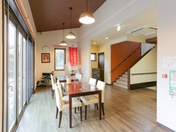 落ち着いた雰囲気のダイニング