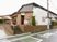 施設の外観と看板