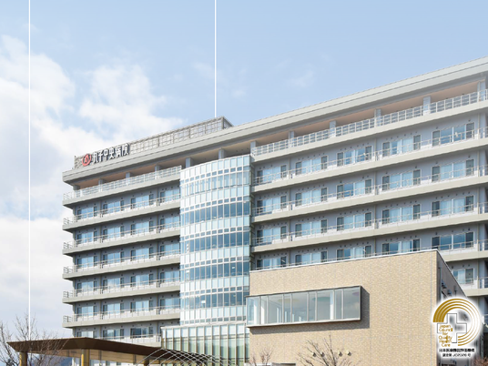 明るい外観の建物  