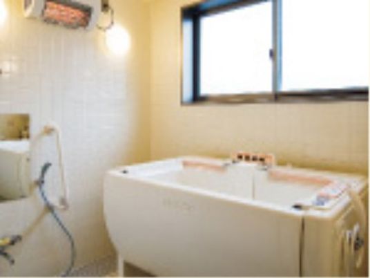 バリアフリーの浴室設計