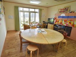 木のぬくもり感じる多目的室