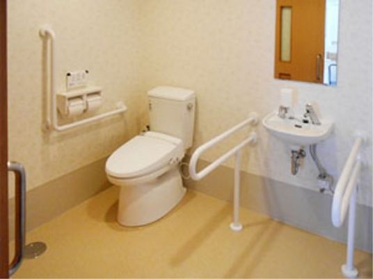 手すり付きトイレ設備