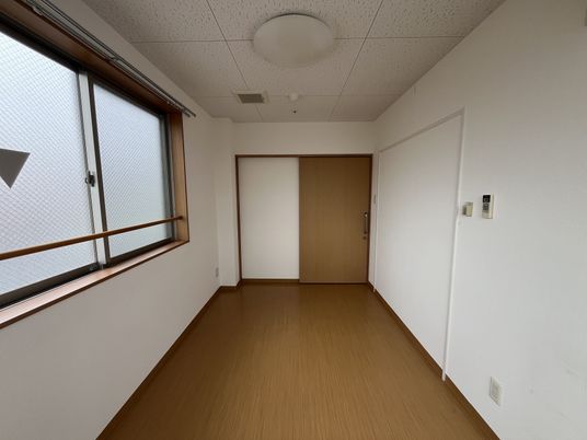 シンプルな居室