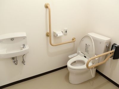 バリアフリー対応のトイレ
