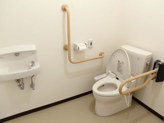 バリアフリー対応のトイレ