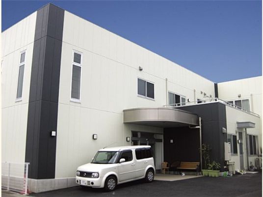 現代的な建物の外観