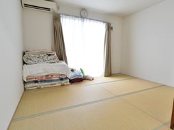清潔な和室の居室